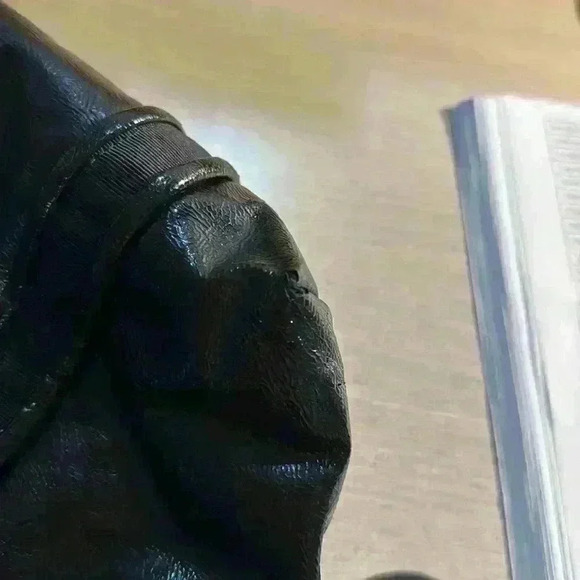 Coach “Daisy” Liquid Gloss Black Patent Leather Bag - Picture 7 of 12